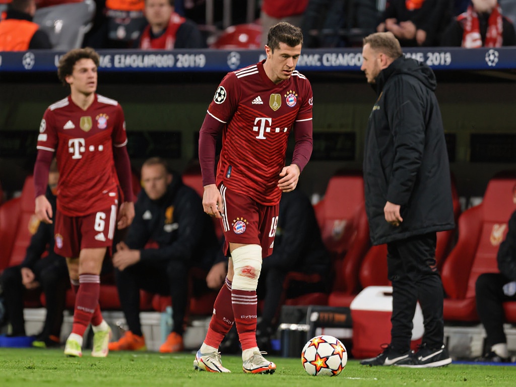 步拉近两国 步拉近两国