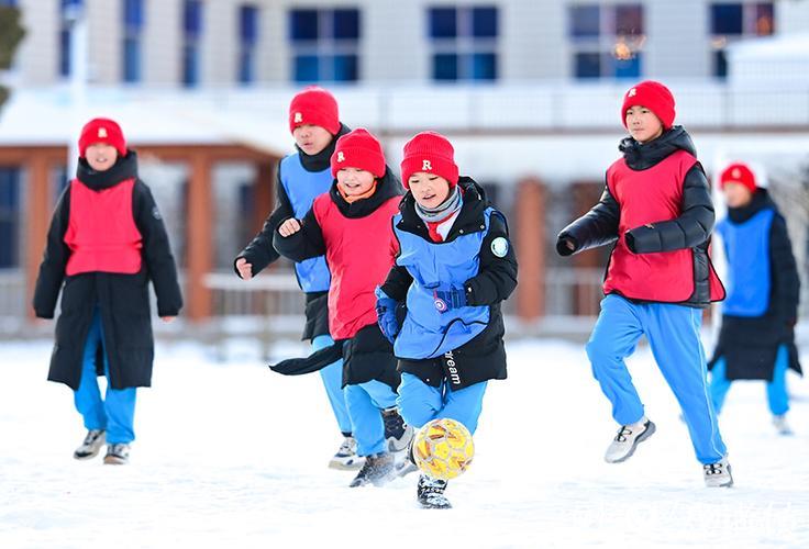冰雪世界足球欢 冰雪世界足球欢